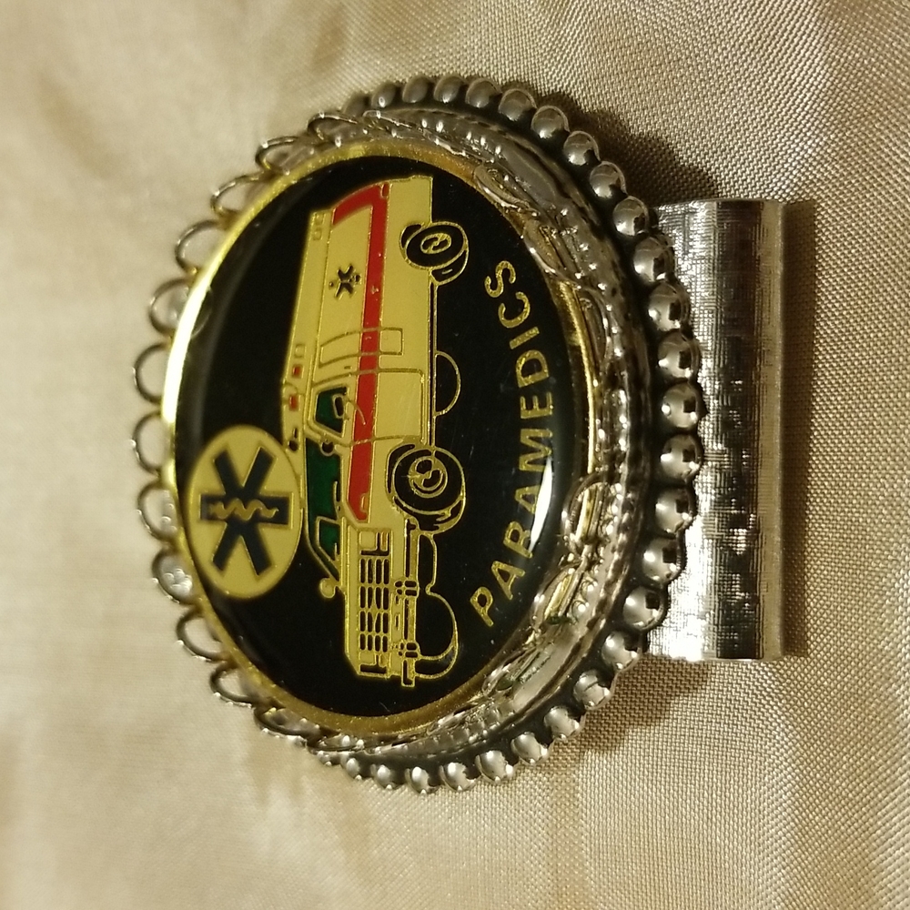 PARAMEDICS MONEY CLIP - Picture 3 of 3
